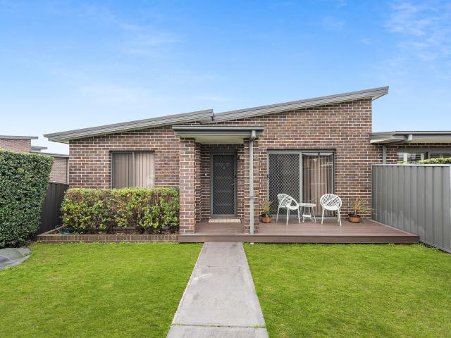 Townhouse for sale in Wollongong West, New South Wales