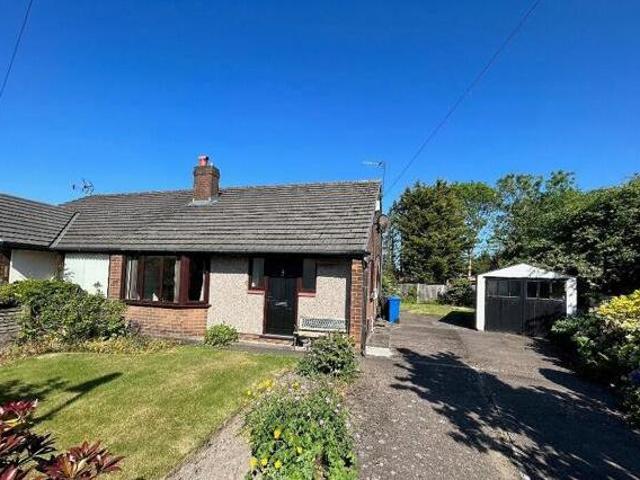 House for sale in Leigh