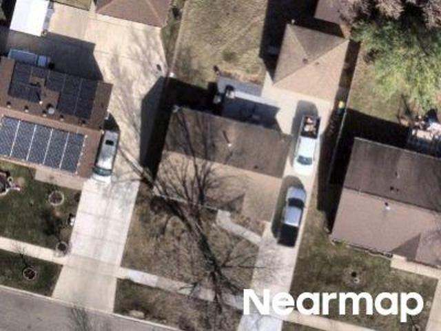 House for sale in Streamwood, Illinois