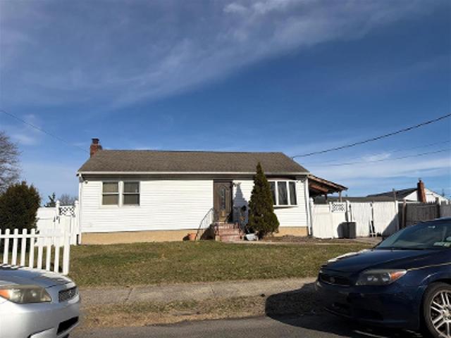 House for sale in Babylon, New York