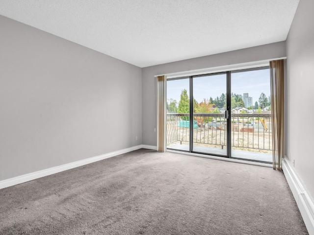 Apartment for rent in Surrey, British Columbia