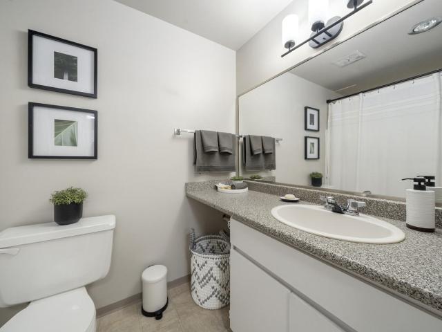 Apartment for rent in Brownsville, Surrey