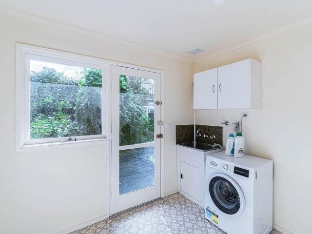 Room for rent in Camerons Creek, Victoria