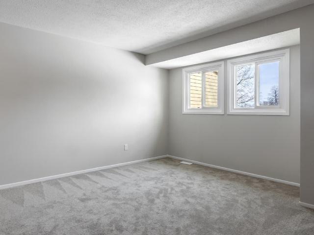Apartment for rent in Mulhurst Bay, Ontario