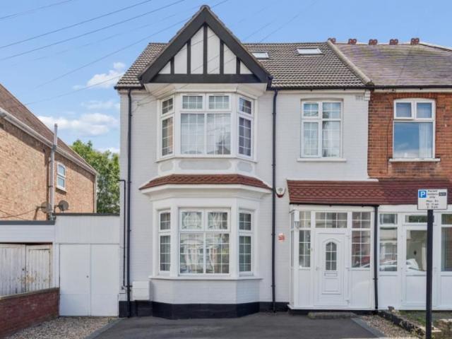 House for rent in Lane, Greater London