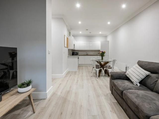 Apartment for rent in Lakenham, East Bank