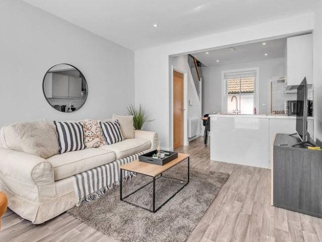 Apartment for rent in Lakenham, East Bank