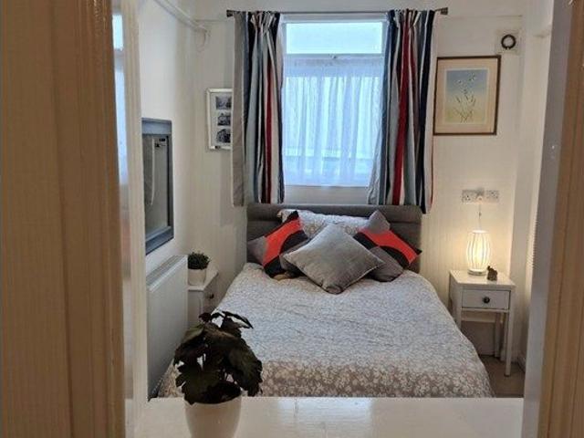 Apartment for rent in Littlehampton, Arun