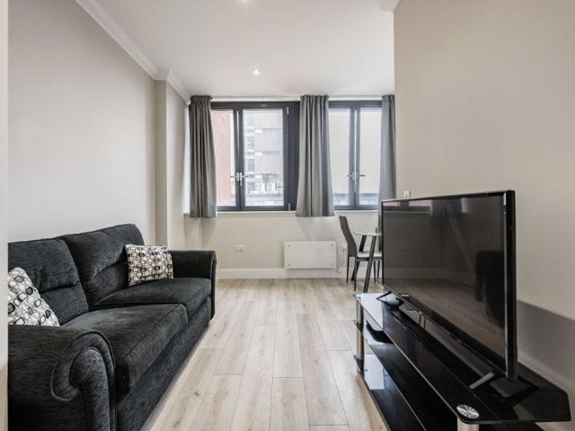 Apartment for rent in Lakenham, East Bank