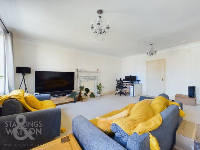 Apartment for rent in Lakenham, East Bank