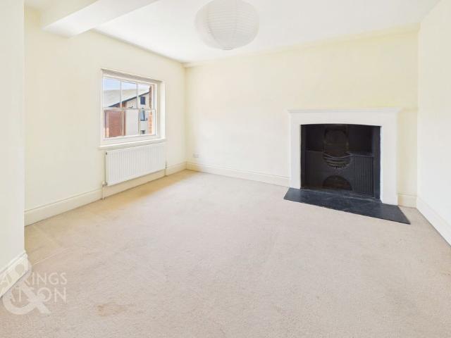 Apartment for rent in Lakenham, East Bank