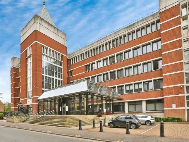 Apartment for rent in Lakenham, East Bank