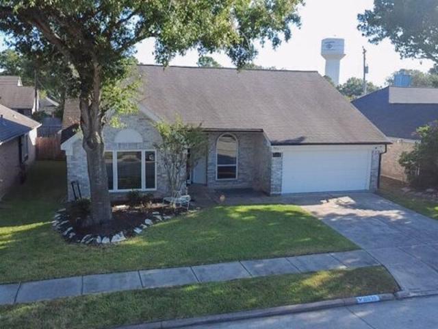 House for sale in Friendswood, Texas