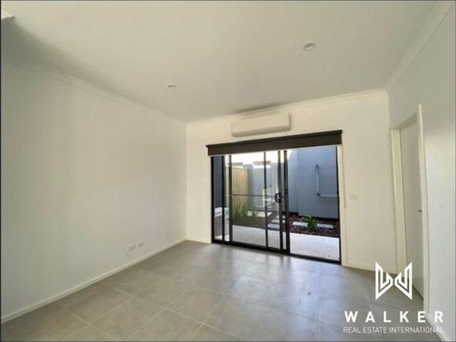 Townhouse for rent in Camerons Creek, Victoria