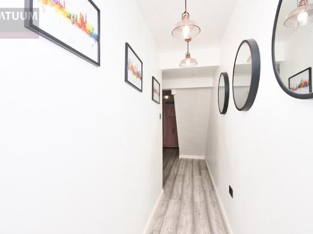 House for rent in Poplar Grove, Greater London