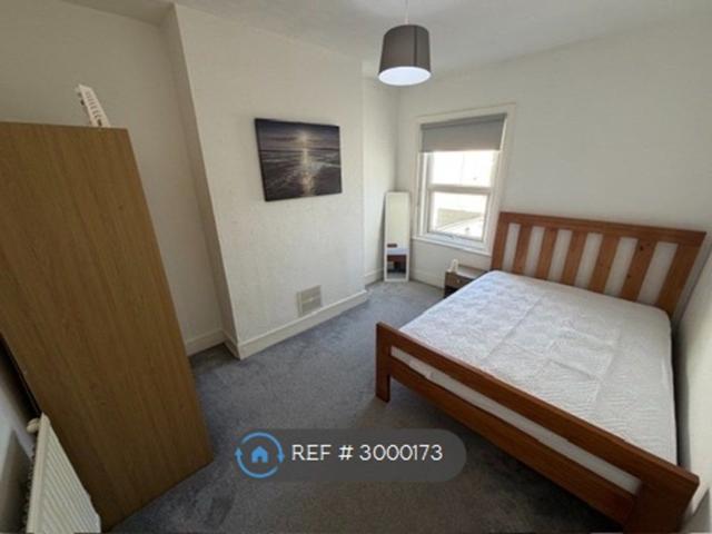 Room for rent in Roselands, Eastbourne