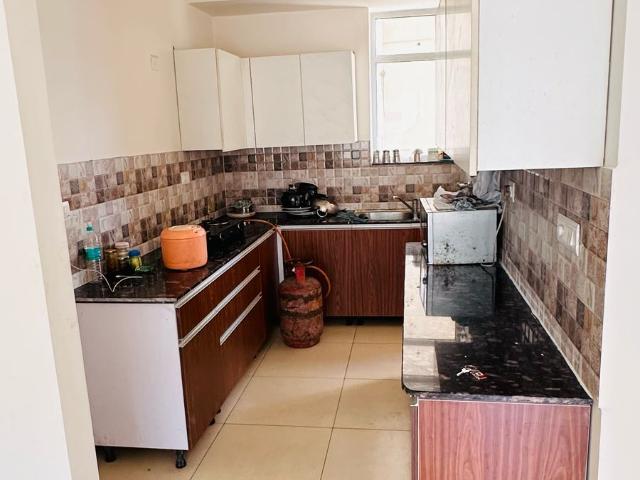 Flat for rent in Zirakpur, Punjab