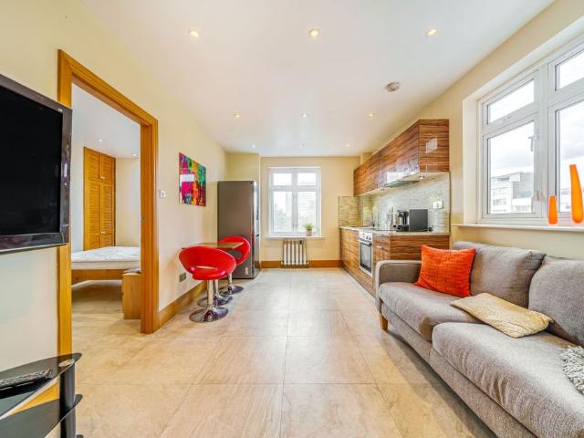 Apartment for rent in Paddington, Greater London