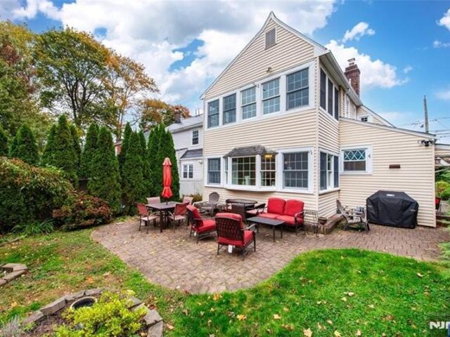 House for sale in Clifton, New Jersey