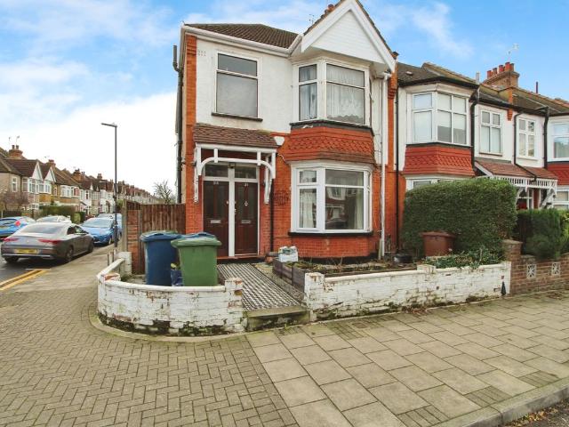 House for rent in Lane, Greater London
