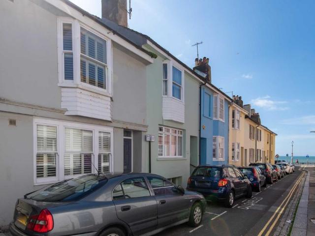 House for rent in Aldrington