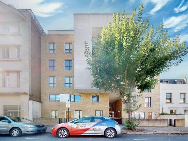 Apartment for rent in Holloway, Greater London