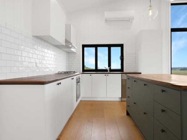 Cottage for sale in Swan Reach, Victoria