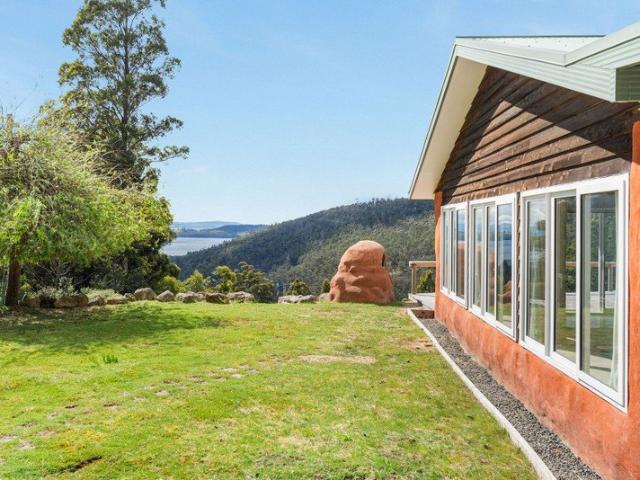House for sale in Snug, Hobart