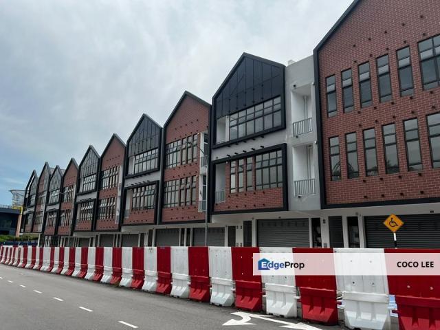 Shop for rent in Bukit Ledang, Johor