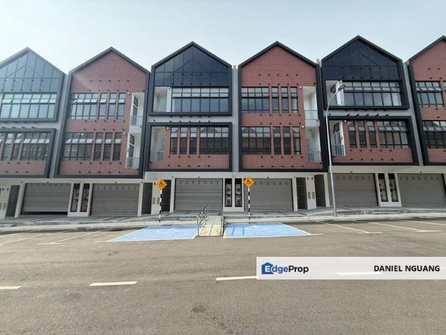 Shop for rent in Bukit Ledang, Johor