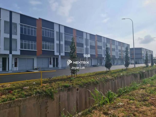 Shop for rent in Bukit Ledang, Johor