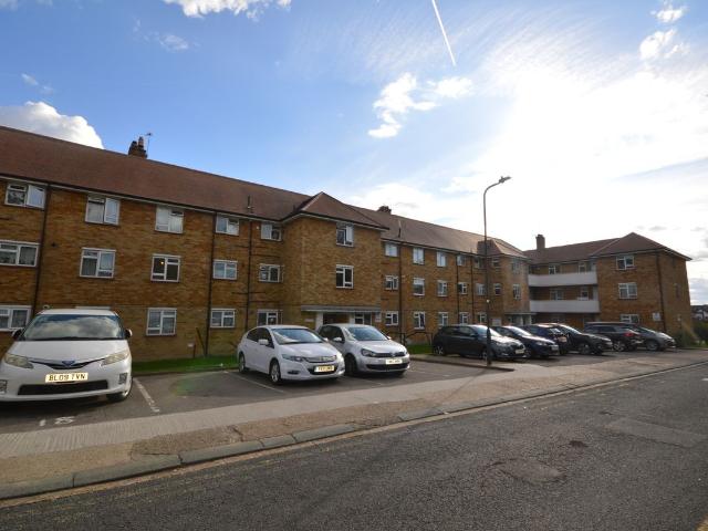 Apartment for rent in Kingsbury, Greater London