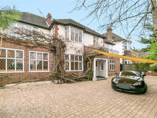House for rent in Southfields, Greater London