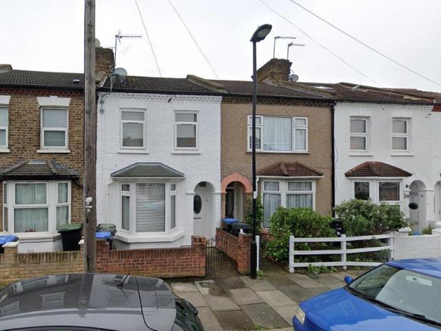 House for rent in London Borough of Enfield, Greater London