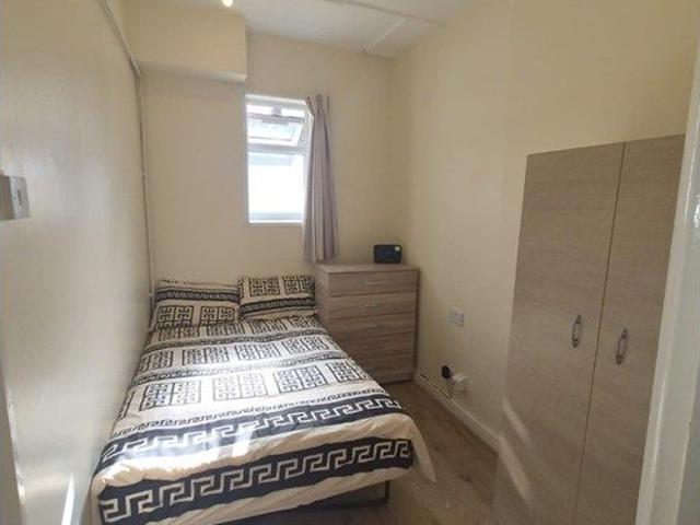 Studio for rent in London Borough of Haringey, Greater London