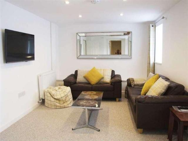Apartment for rent in Greenbank, Plymouth