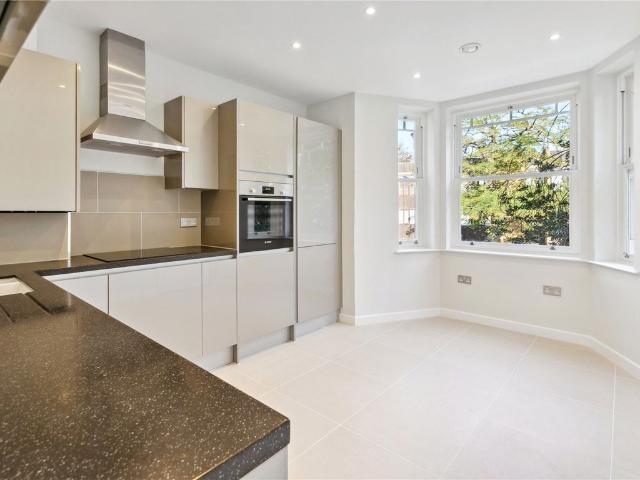 Apartment for rent in London Borough of Hounslow, Strand