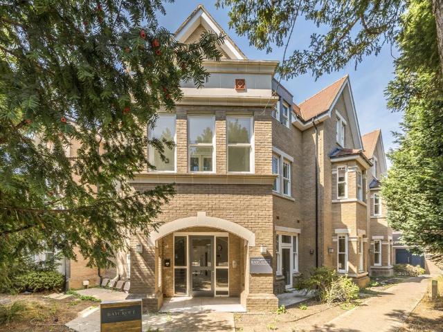 Apartment for rent in Strand-on-the-Green, Greater London