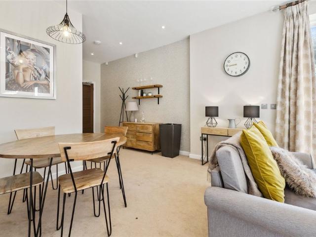 Apartment for rent in London Borough of Hounslow, Greater London