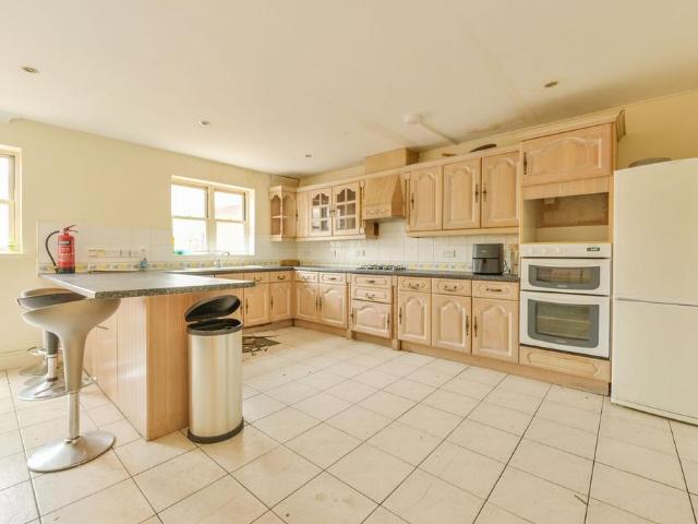 House for rent in London Borough of Hounslow, Strand