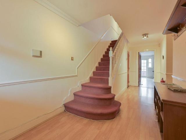 House for rent in London Borough of Hounslow, Strand