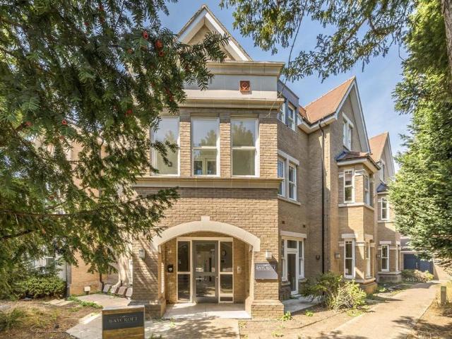 House for rent in London Borough of Hounslow, Strand