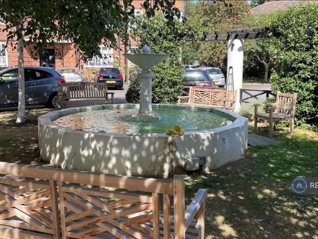 Apartment for rent in London Borough of Hounslow, Greater London