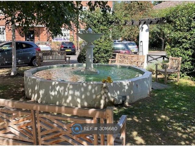 Apartment for rent in London Borough of Hounslow, Greater London