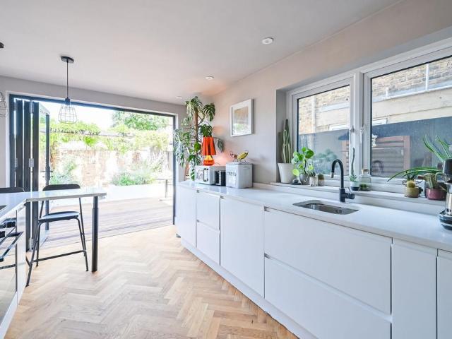 House for rent in Upton Park, Greater London