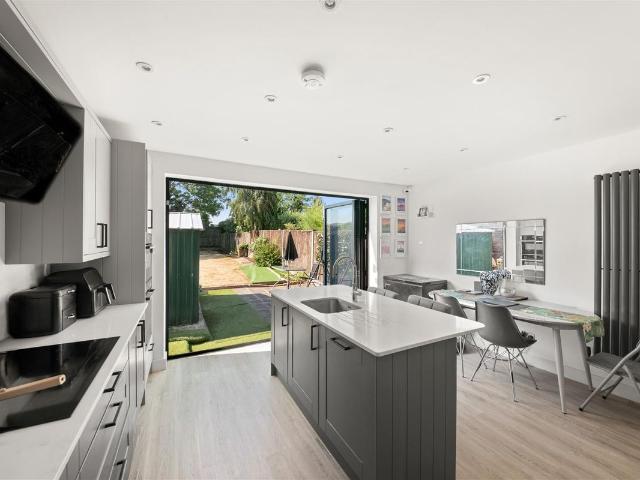 Apartment for rent in Greater London