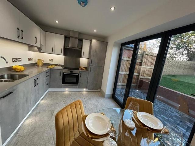 House for sale in Shirley, Sharmans Cross