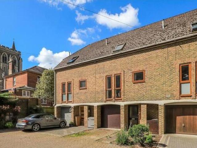 House for sale in Hampshire