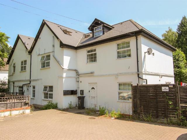 House for rent in Red Hill, Surrey