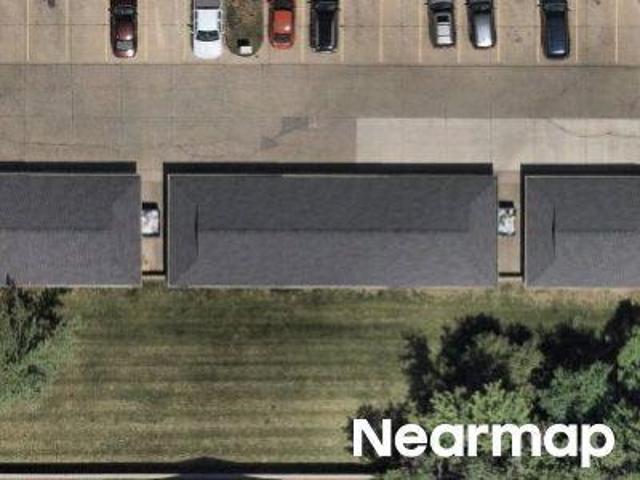 Condo for sale in Urbandale, Iowa